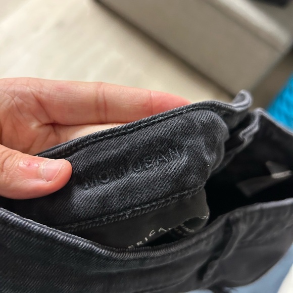 American Eagle Black Ripped Mom Jeans - Picture 3 of 4